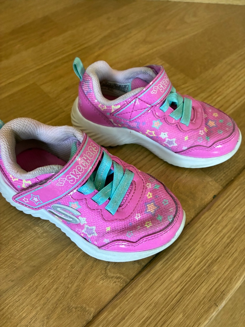 Skechers Girls Pink Sneakers with Teal Accents and Star Details